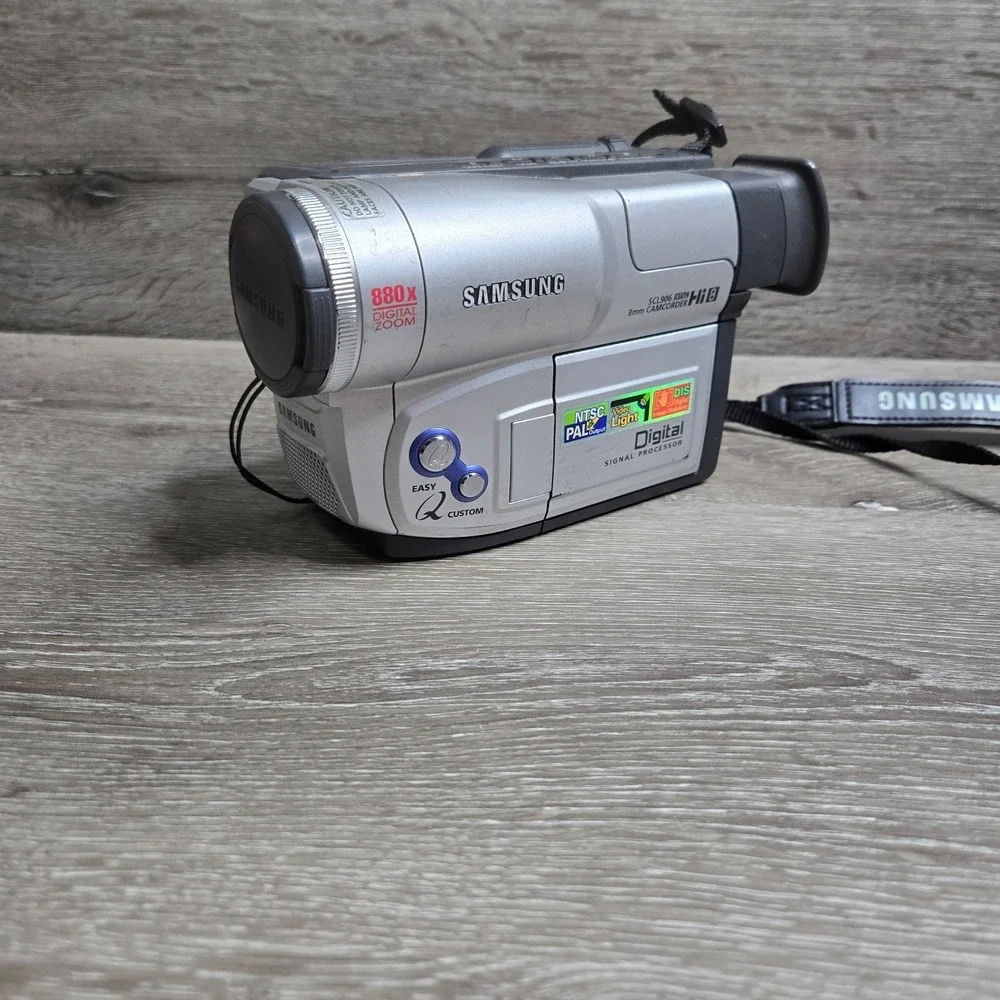 Samsung SCL906 NTSC Video Camera Camcorder (No battery or charger) As Is